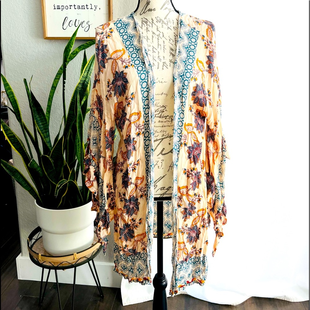 Bohemian Vintage Style Bell Sleeve Kimono